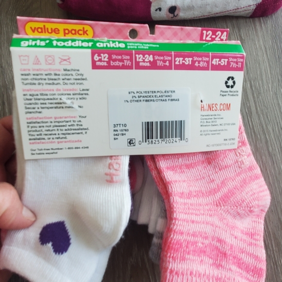 Girl 12 M Pajama Set and Sock Bundle - Picture 6 of 7